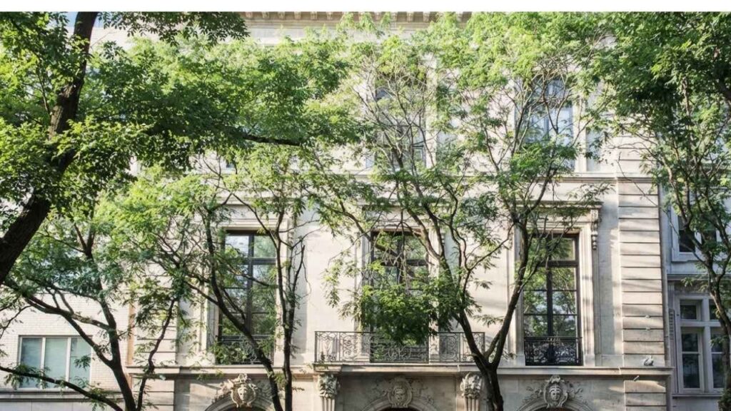 কে এই কুখ্যাত জেফরি এপস্টেইন 1